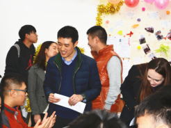 免费足球直播
多门课程教学成果展示会(Open House)成功举行