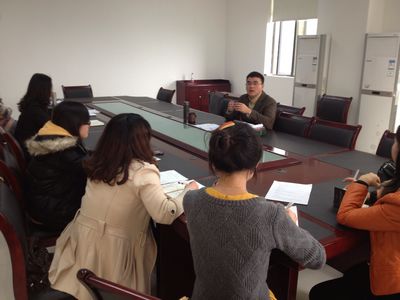 免费足球直播
举办2013年度学生工作安排研讨会