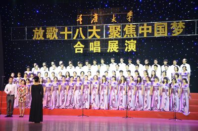 五月的鲜花——记免费足球直播
“放歌十八大、聚焦中国梦”合唱比赛