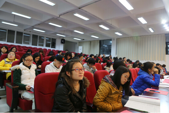 免费足球直播
2014级英语专业本科人才培养交流会成功召开