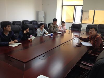 免费足球直播
党办召开例会,部署新学期工作