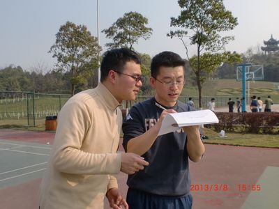 庆快乐节日,强团队体魄——免费足球直播
学生工作办公室第一届羽毛球赛顺利举行